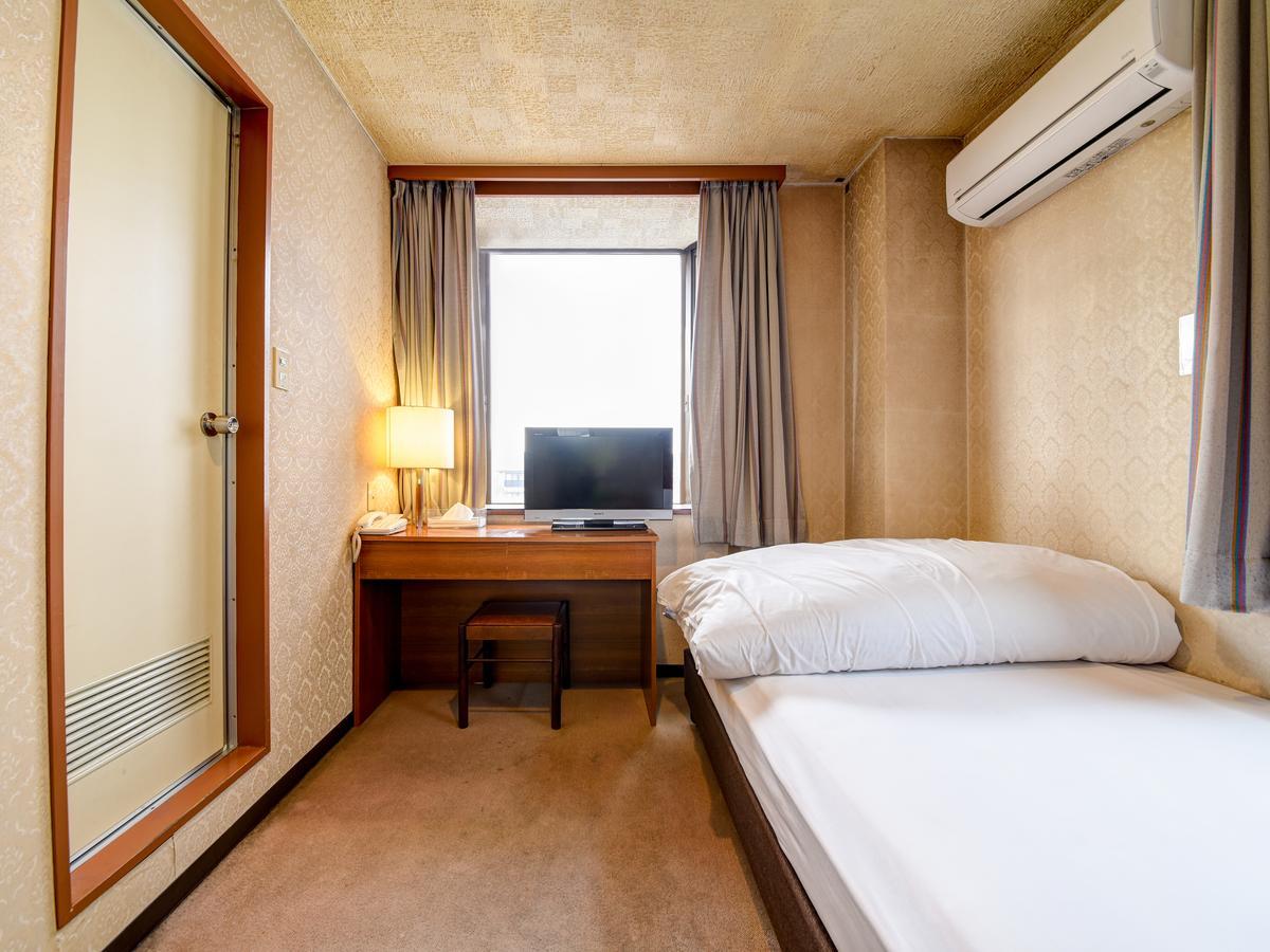 Green Business Hotel Fukuyama Extérieur photo